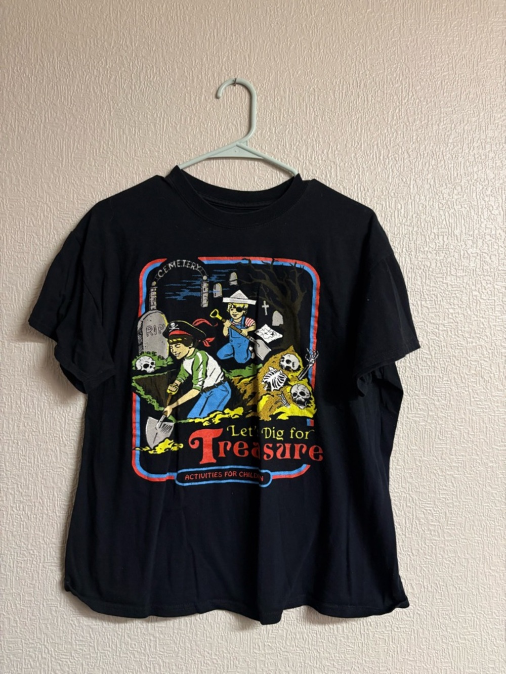 Threadless Black 'Let's Dig for Treasure' Graphic Tee